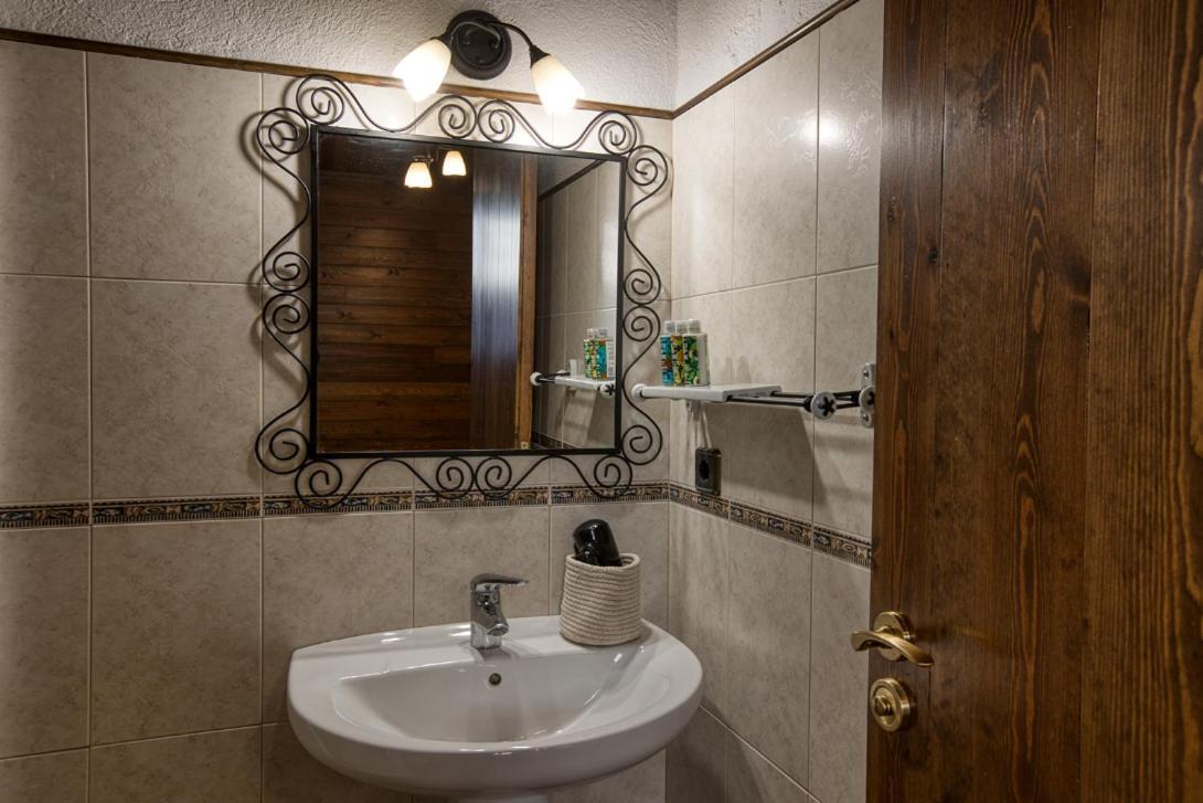 Nastura Casa Rural L'Art Vendégház Rupit Kültér fotó