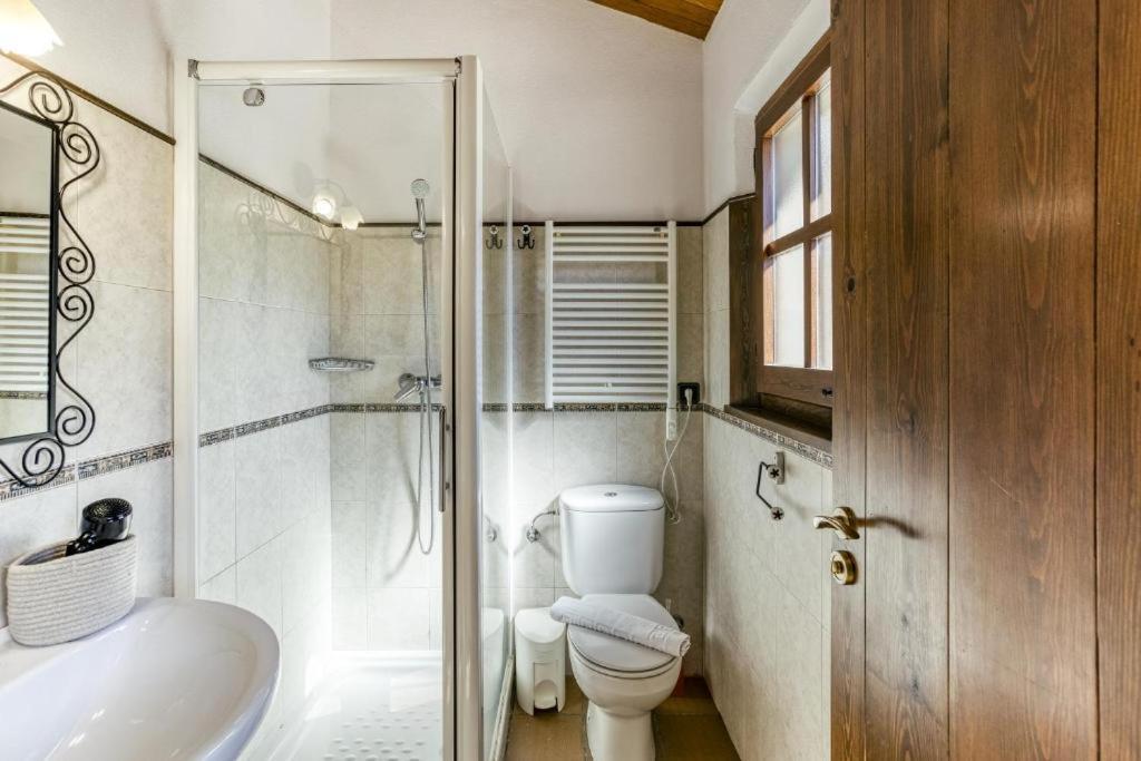 Nastura Casa Rural L'Art Vendégház Rupit Kültér fotó